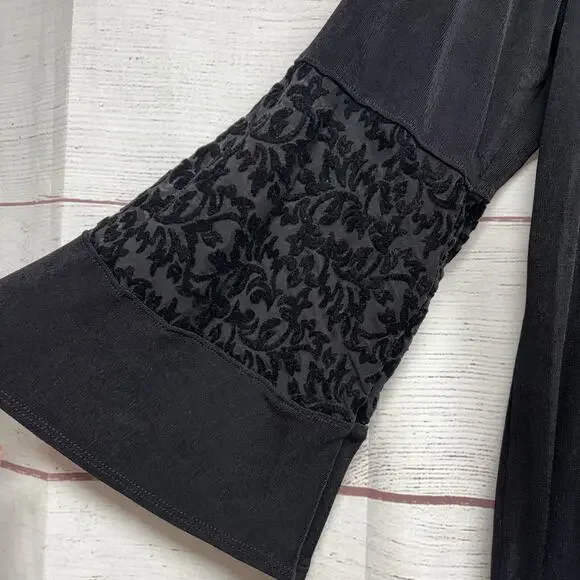 Chico’s Travelers Black Velvet Burnout Lace Bell Sleeve Top Blouse size 1 US M/8 - Picture 3 of 9